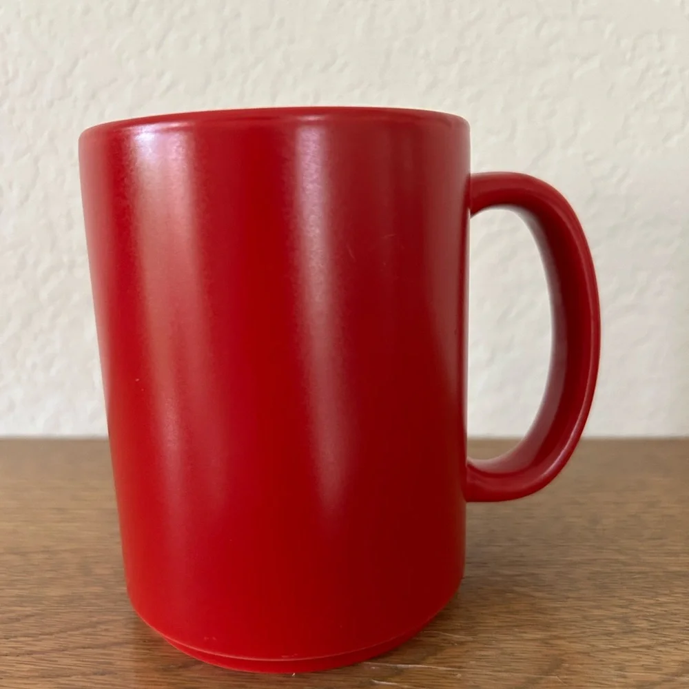 Design Pac Red Mug - Picture 1 of 3